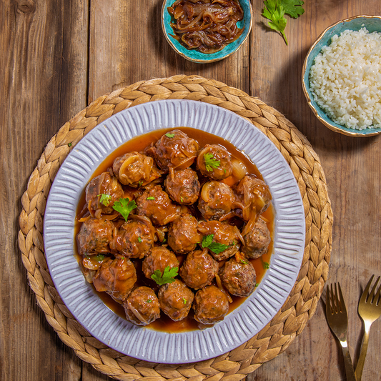 Meatballs with caramelized onions sauce - كفته بصوص البصل المكرمل